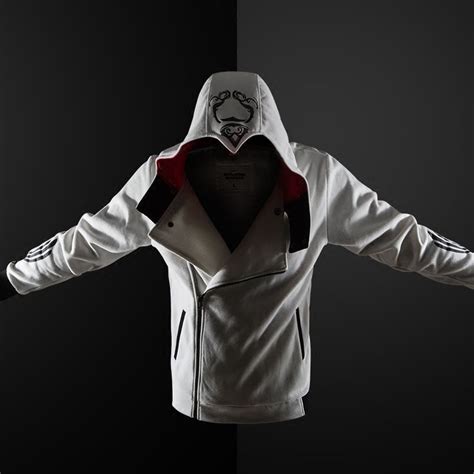 assassin's creed white hoodie.